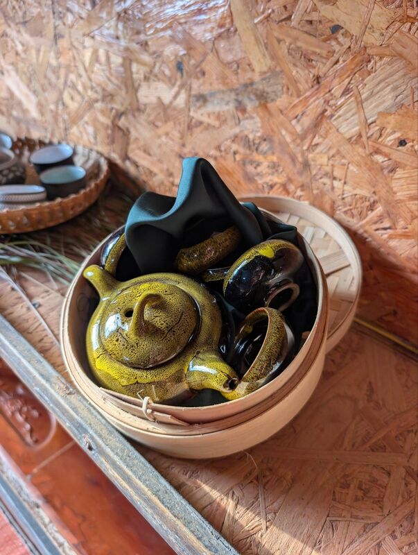 Amber-glaze kyusu set